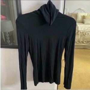 Women's Black Form Fitted Long Sleeve Turtleneck Size Medium